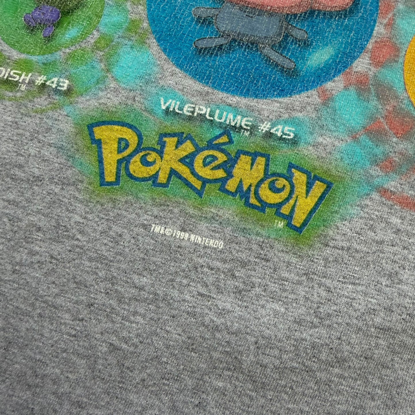1999 Pokémon - Vileplume Evolution T-shirt - M