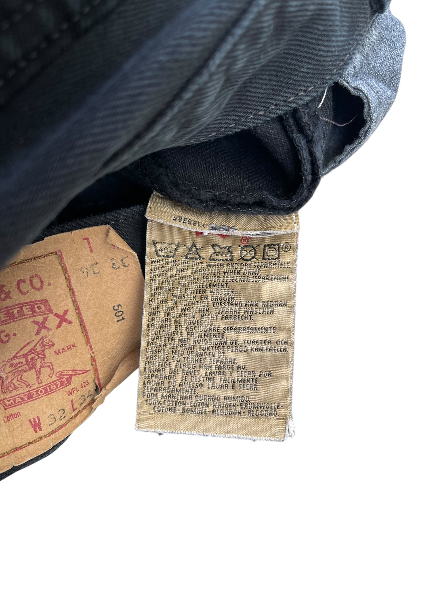 Levi’s 501 Black Denim Jeans - M